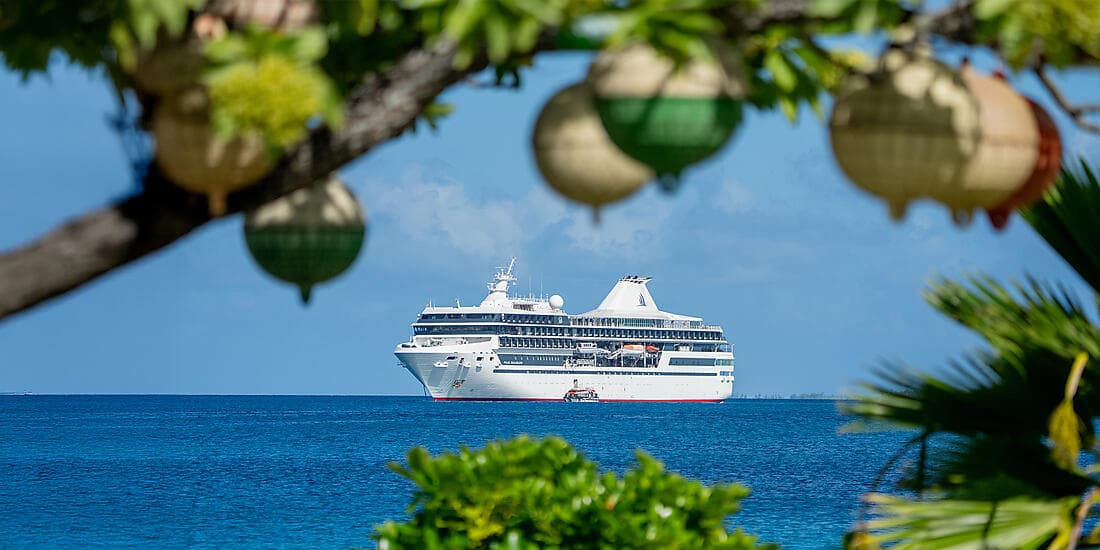 Society Islands & The Tuamotus